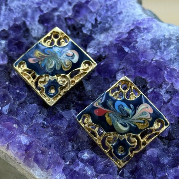 Baroque Revival Gold Stud Earrings - Faux Cloisonné Swirl Enamel - Vtg 80s - Picture 1 of 6